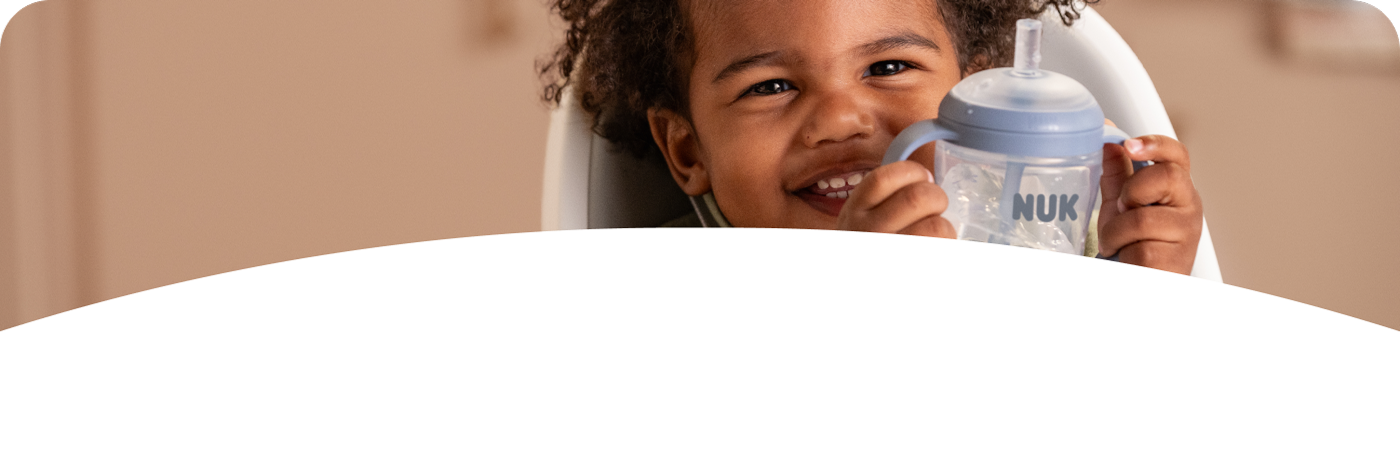 [Translate to Czech (Reborn) nuk.cz:] Baby with Learner Straw