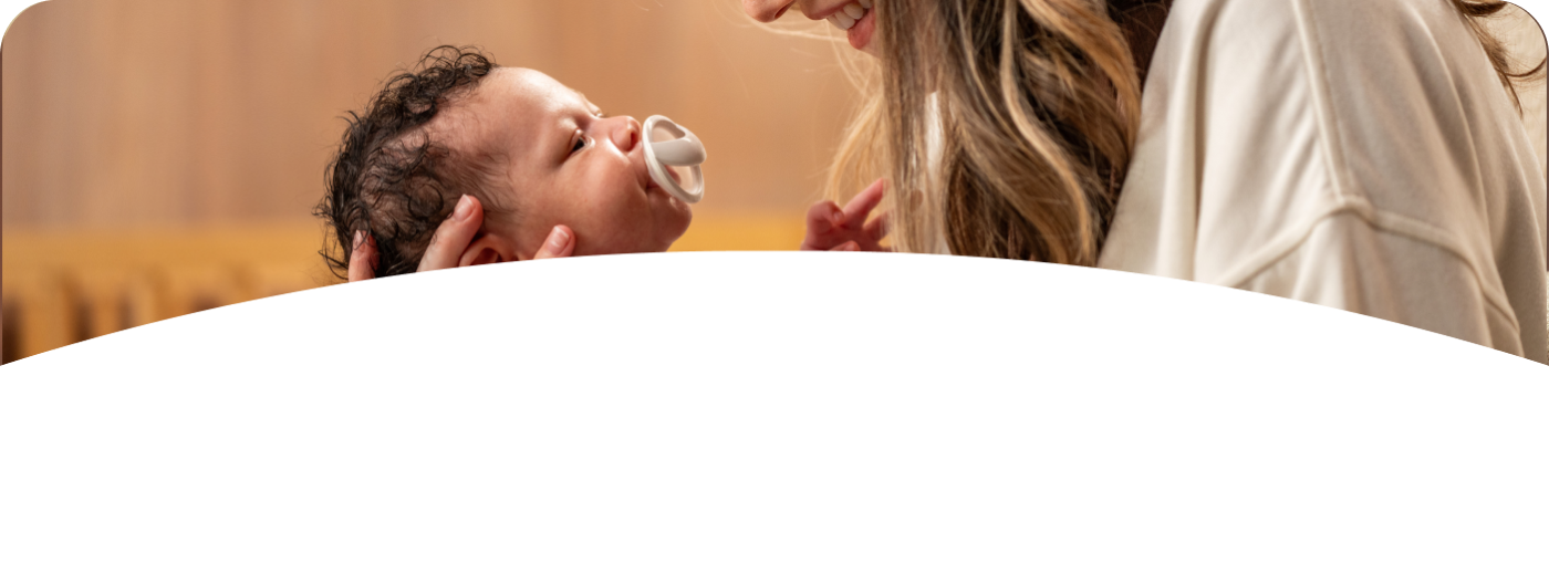 [Translate to Czech (Reborn) nuk.cz:] Mother with baby and soother