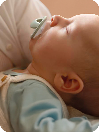 [Translate to Czech (Reborn) nuk.cz:] Baby with soother